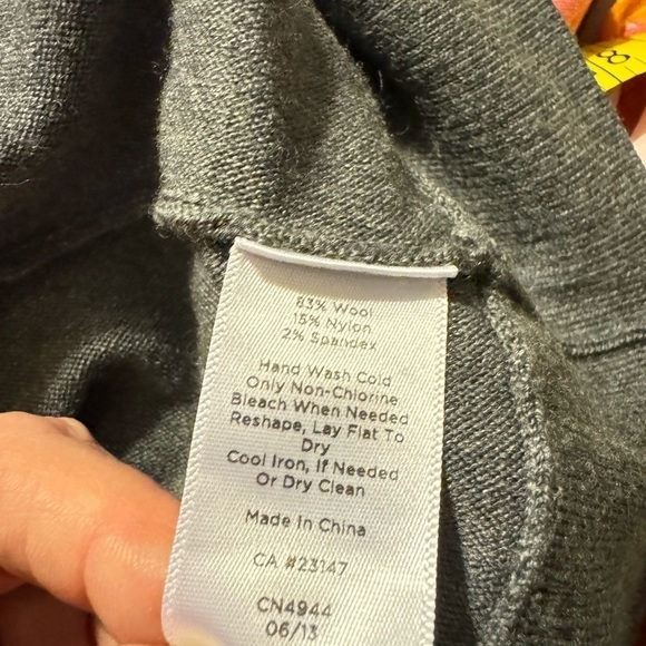 Talbots Petites Pure Merino Wool size LP - Picture 7 of 8